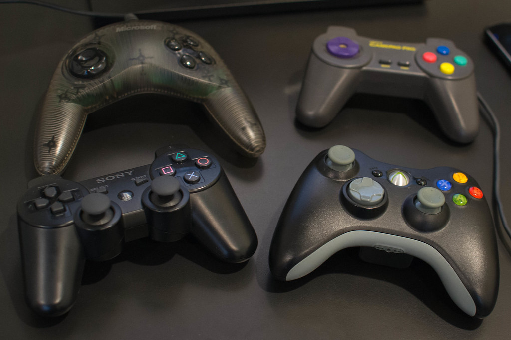 Strefa konsol PS5 i Xbox Series X